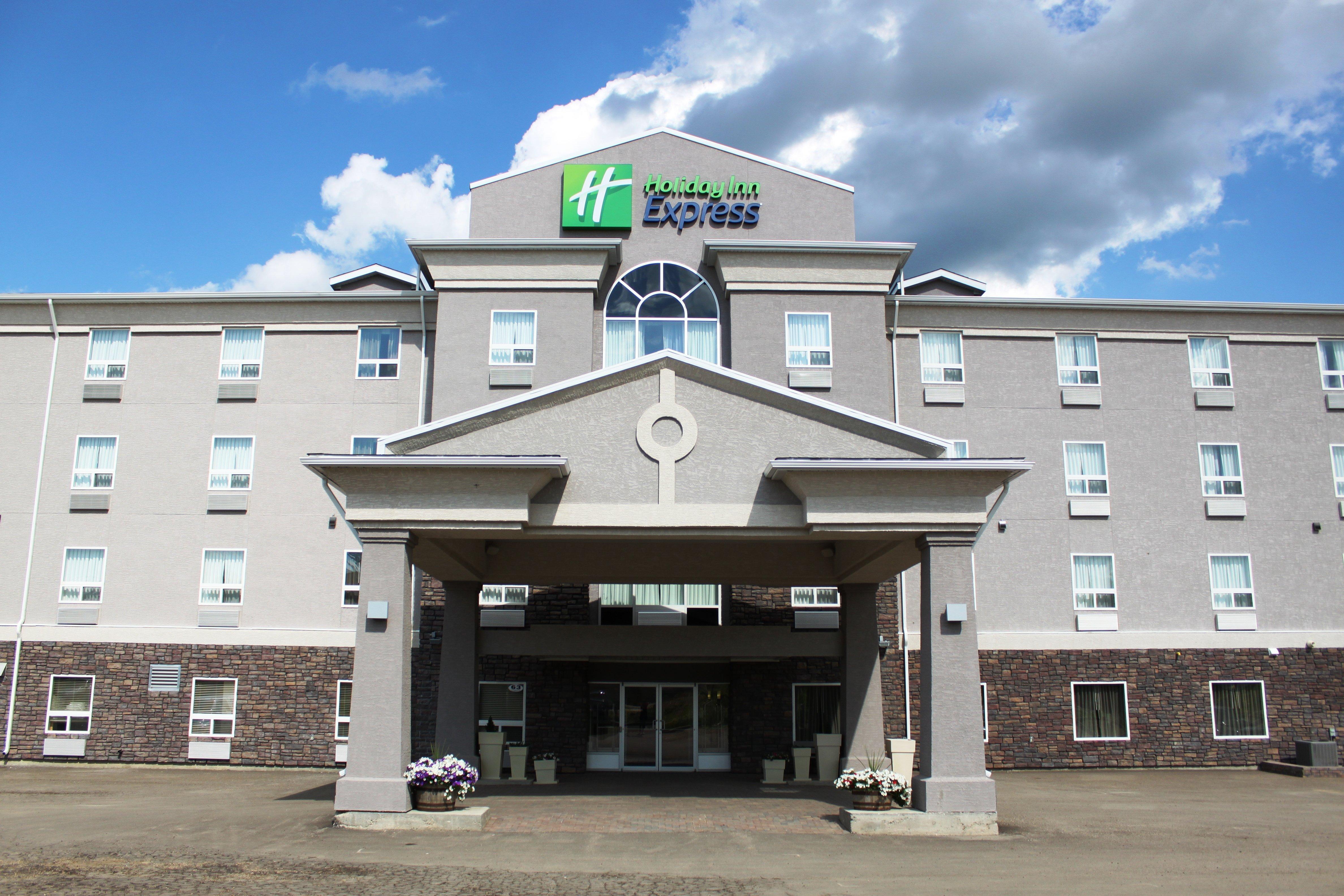Holiday Inn Express Yorkton East By Ihg Exterior photo