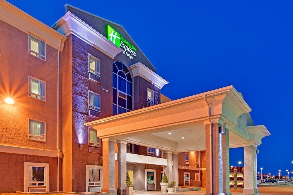 Holiday Inn Express Yorkton East By Ihg Exterior photo